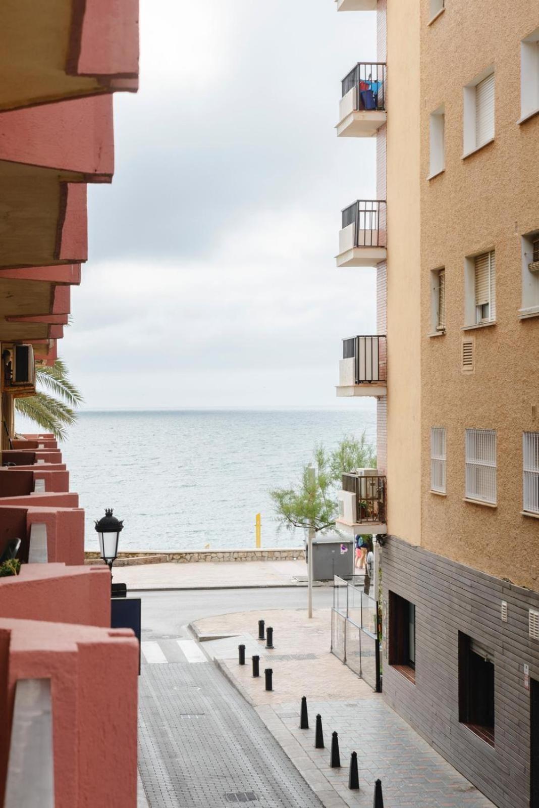 Apartamento Primera Linea De Playa Fuengirola Exterior photo